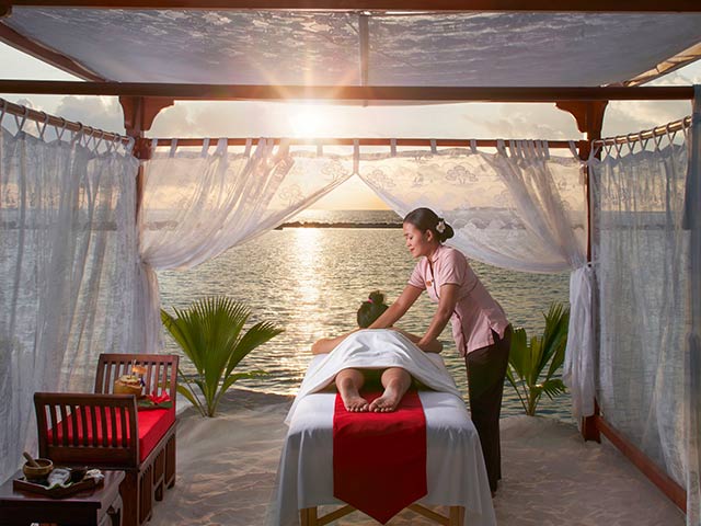 Royal Island Araamu Spa Beach Gallery